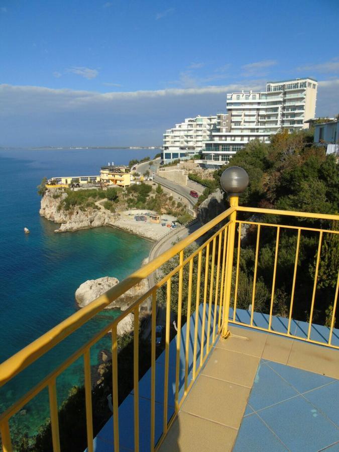 Blue Dream Hotel Vlore Bagian luar foto