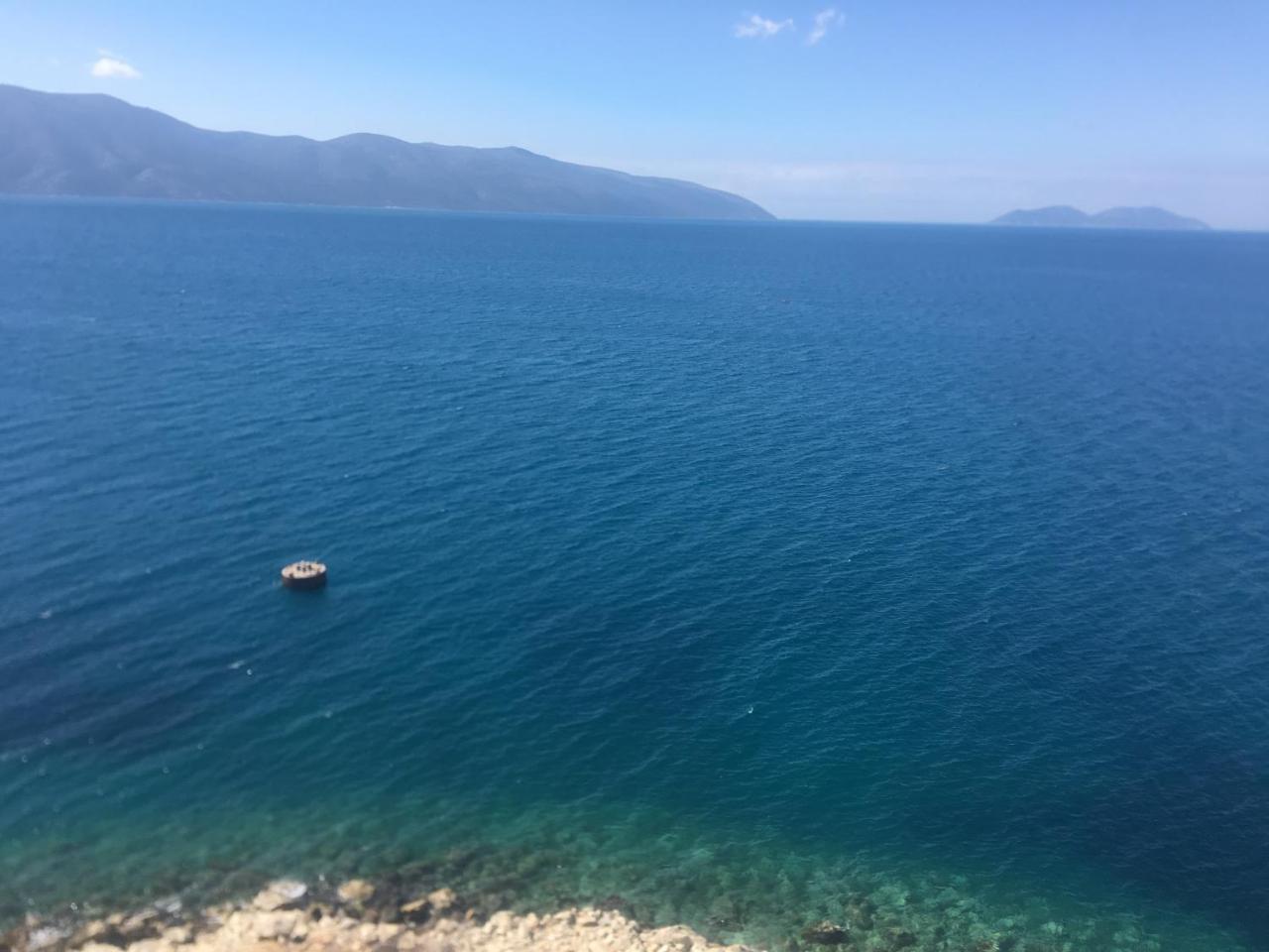 Blue Dream Hotel Vlore Bagian luar foto